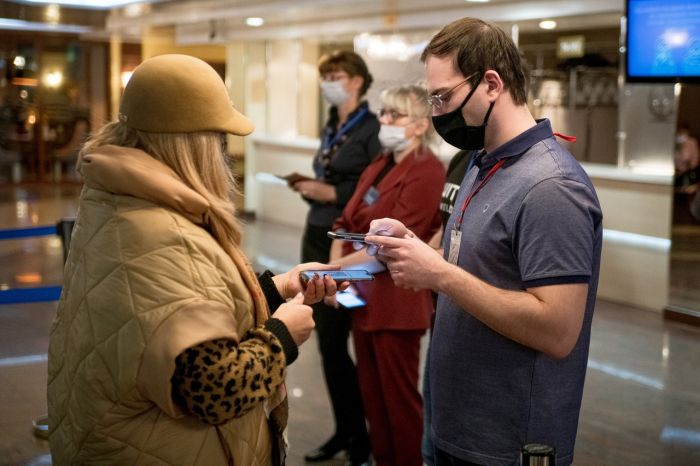 В Югре отменили QR-коды 