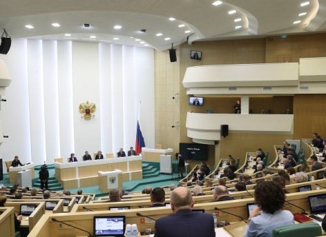 Сенаторы от ХМАО попали в санкционный список ЕС