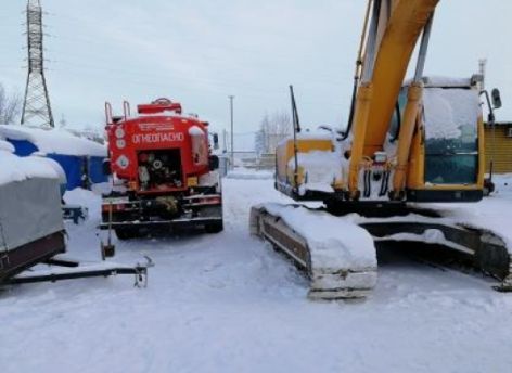 В Нижневартовске осудят машиниста экскаватора за причинение серьезной травмы рабочему