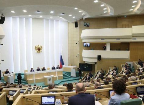 ​Сенаторы от ХМАО попали в санкционный список Великобритании