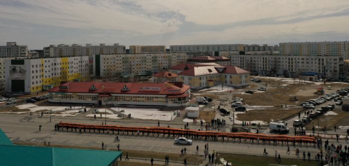 ​Георгиевскую ленту длиной в 77 метров развернули в Радужном