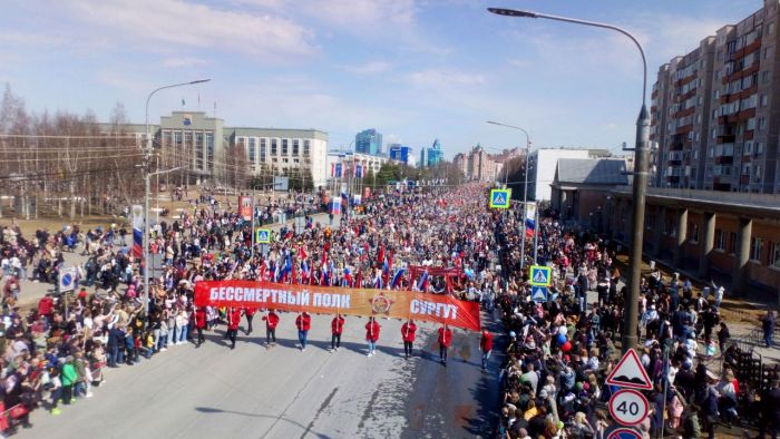 «Бессмертный полк» прошёл в Сургуте: как это было // ФОТОРЕПОРТАЖ