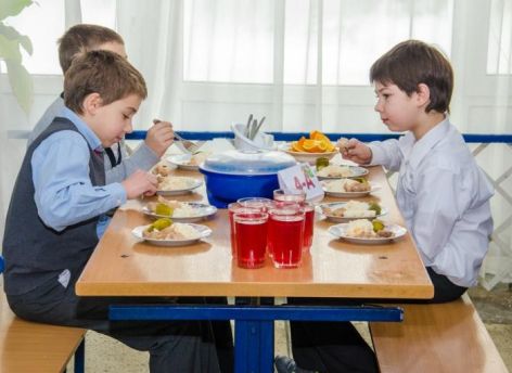 Школьное питание в Сургуте подорожало на 11 рублей
