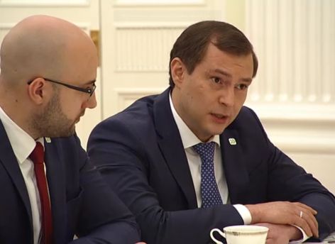 Замгубернатора Югры Азат Ислаев рассказал президенту про мост через Сургут и удивил неочевидным фактом про речные перевозки
