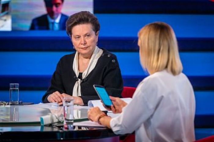 ​Наталья Комарова поздравила Нефтеюганский район с днем рождения в прямом эфире
