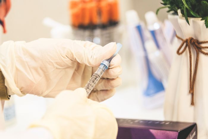 В Югру поступил первый транш антигриппозной вакцины
