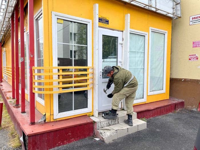 ​В Сургуте продолжается снос незаконных объектов // ФОТО