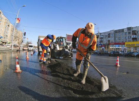 За летний период в Сургуте ликвидировали более 8000 метров колеи