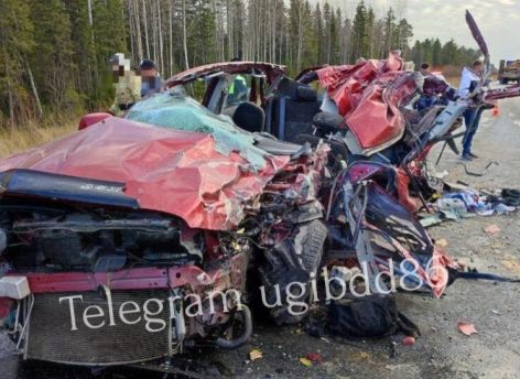 На югорской трассе погибла женщина-водитель, получившая права 4 дня назад