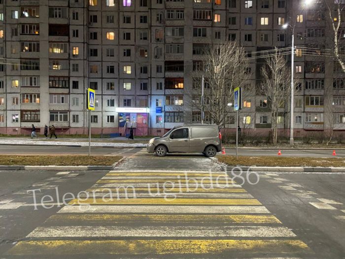 Пенсионерка попала под колеса автомобиля в Сургуте