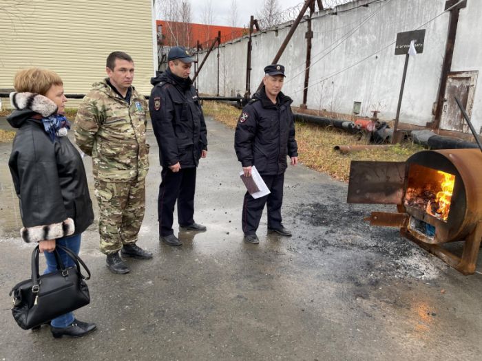 В Пыть-Яхе сожгли около 1,5 кг наркотиков
