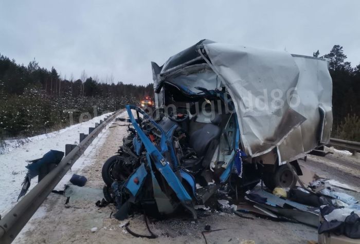 ​В ХМАО в ДТП с автобусом погиб человек и трое пострадали