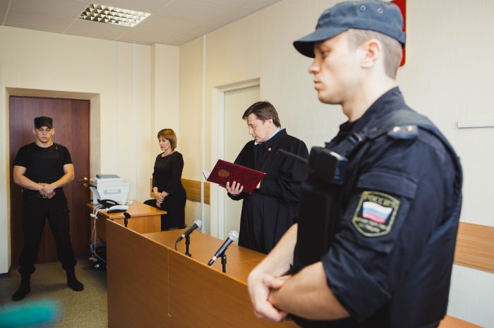 Сургутская скандалистка Рая Мамедова обратилась к азербайджанцам, несмотря на запрет