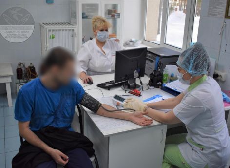 В Тюменской области людям с зависимостями помогают мультидисциплинарные бригады