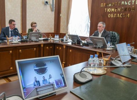 Александр Моор поручил помочь с ремонтом дома многодетной семье