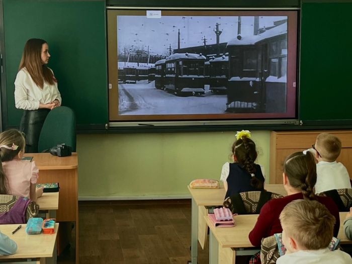 Энергетики провели «Уроки Победы» для учащихся Югры и Ямала