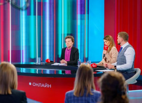 ​Наталья Комарова обсудила с гражданами «Югорский стандарт» благоустройства и градостроительства
