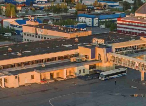 Пассажиры 7,5 часа будут ждать в аэропорту рейса в Саратов