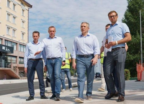 Александр Моор оценил ход строительства важных объектов в Тюмени