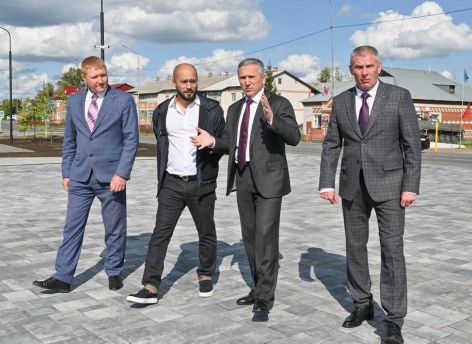 Александр Моор посетил с рабочей поездкой Аромашевский район
