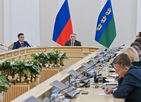 Губернатор Александр Моор поделился планами развития региона