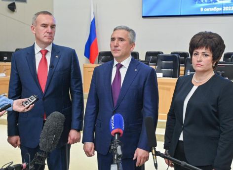 Александр Моор принял участие в первом заседании думы Тюмени VIII созыва