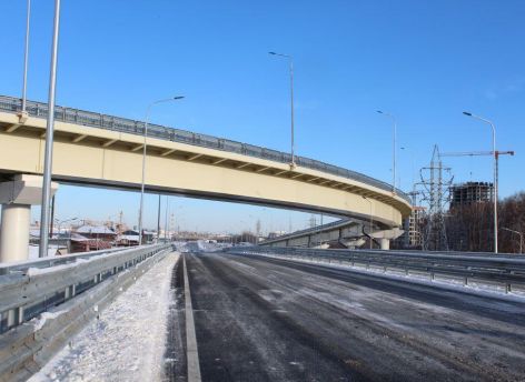 В Тюмени открыто движение по трёхуровневой развязке