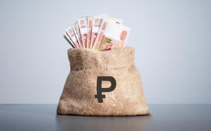 Югорскому экс-чиновнику придется вернуть 9 млн рублей