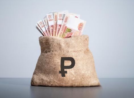 Югорскому экс-чиновнику придется вернуть 9 млн рублей