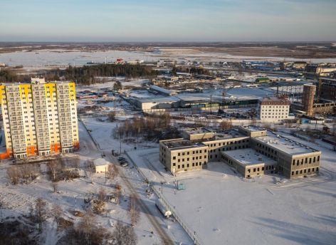 До конца года в Сургуте достроят школу в 42 микрорайоне