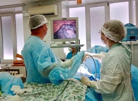 Тюменские хирурги извлекли из легкого пациента еловую ветку