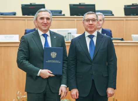Заслуги Александра Моора в развитии строительной отрасли и ЖКХ отметил президент