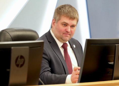 Депутат Александр Олейников отчитался о работе на посту зампредседателя Думы