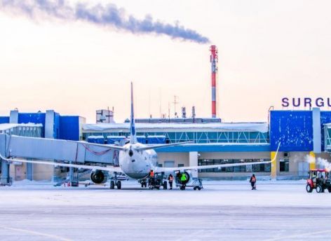 В аэропорту Сургута больше чем на 6 часов задерживают рейс до Сочи