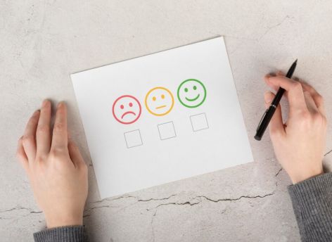 ​Югорчанам предложили оценить работу чиновников