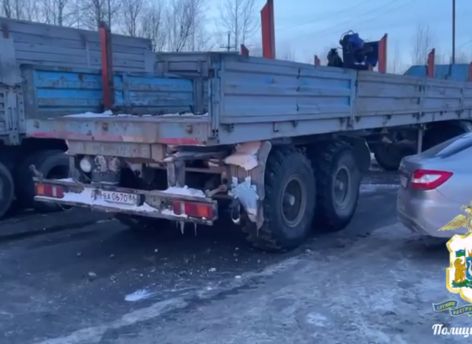 Молодой водитель из Пыть-Яха устроил аварию с участием пяти автомобилей