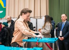 Губернатор Югры одна из первых отдала свой голос на выборах президента РФ
