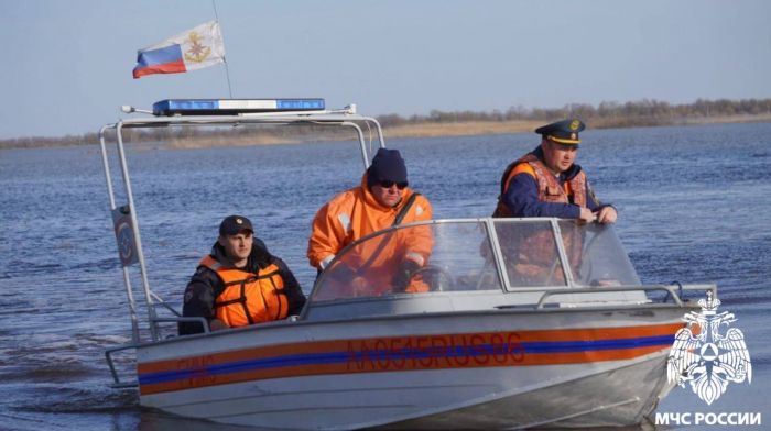 В ХМАО на воде погиб мужчина