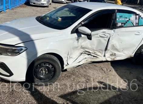 Автоледи из Нижневартовска не уступила дорогу и устроила ДТП