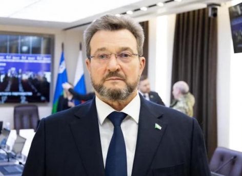 Вице-губернатор Югры Александр Тиртока ушел в отставку