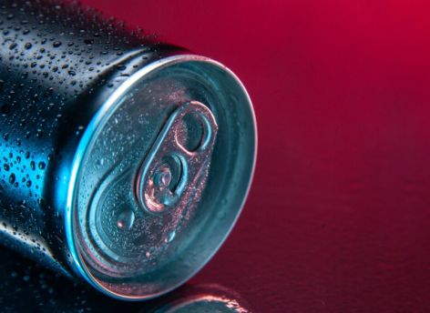 В Сургуте детям незаконно продали энергетик