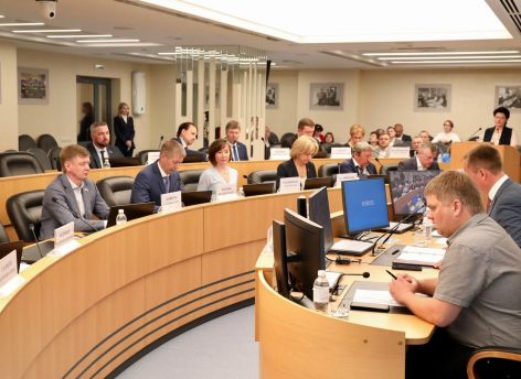 За полгода депутаты Сургута приняли 133 решения Думы