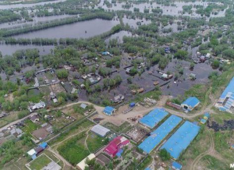 В ХМАО растет число затопленных участков и домов