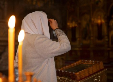 Православные россияне отмечают Воздвижение Креста Господня