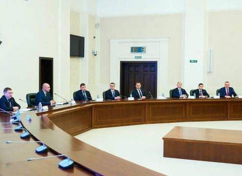 ​Руслан Кухарук принял участие в первом совещании губернаторов Урала с новым полпредом Артёмом Жогой