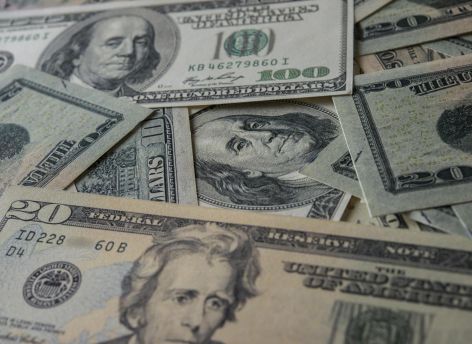 Курс доллара на Forex достиг 113,75 рубля в канун Нового года