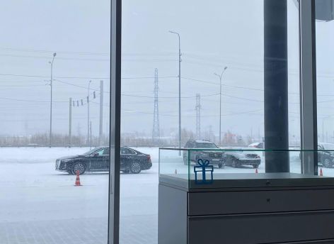 Сургут накрыла сильная метель // ОБЗОР СИА-ПРЕСС