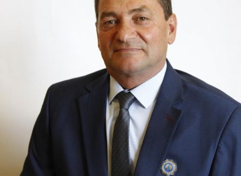 Радует, что нефть бежит