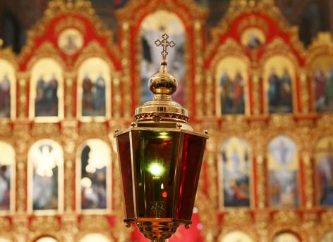 РПЦ: если сделать россиянам выходной после Пасхи и Троицы, они поедут на шашлыки с водочкой