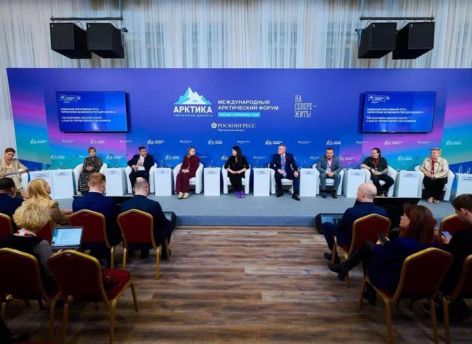​Руслан Кухарук обсудил участие Югры в развитии арктических проектов